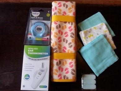 baby-box-thermometers-changing-mat-muslin